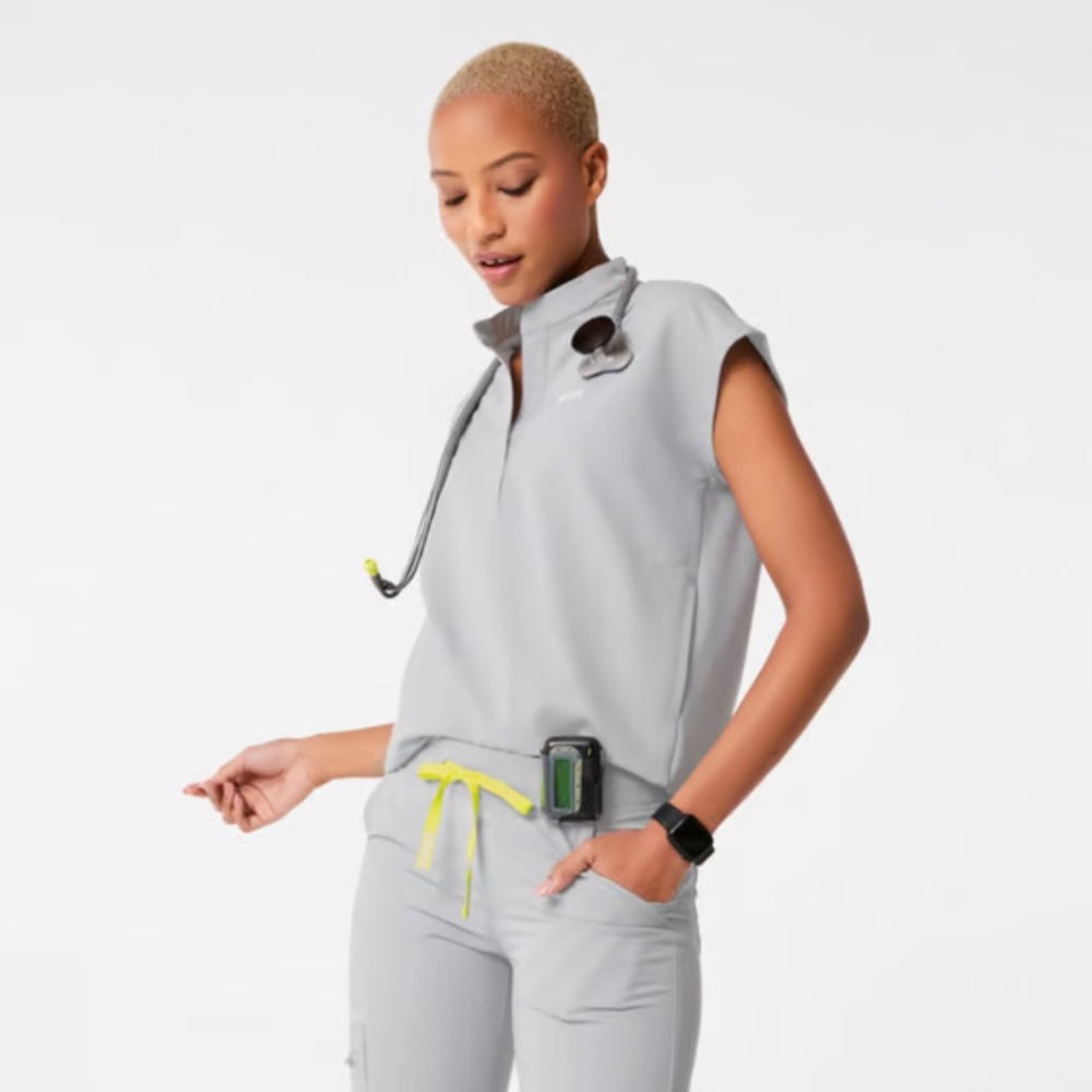 Figs Rafaela Extremes Scrub Top - Silver Arrows